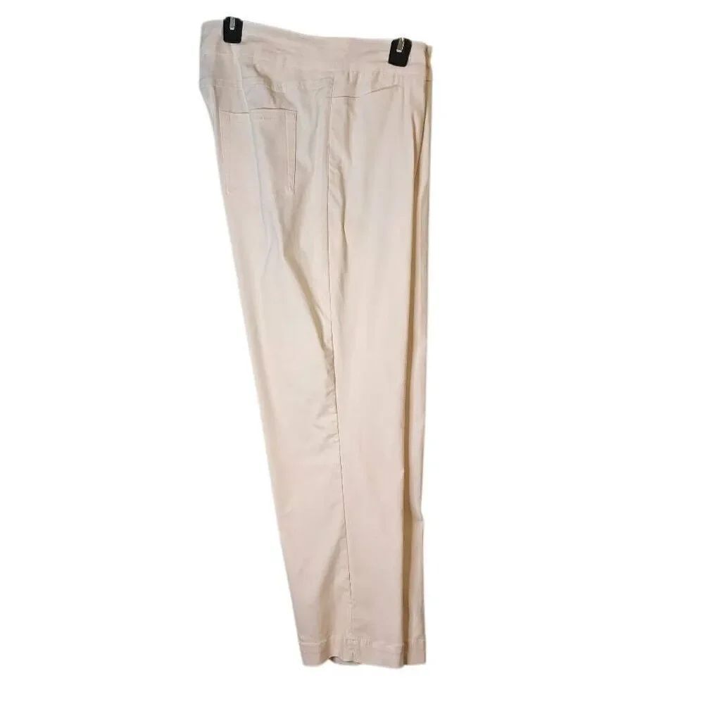 Slim-sation cream colored ankle pants,16. NWT. #817.